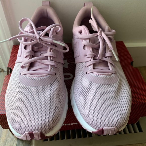 Sneakers - Picture 3 of 6